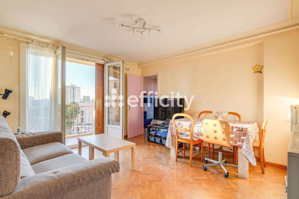 Appartement à MARSEILLE-14E