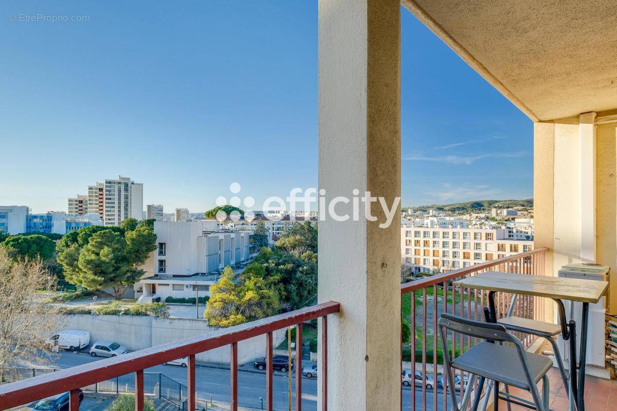 Appartement à MARSEILLE-14E