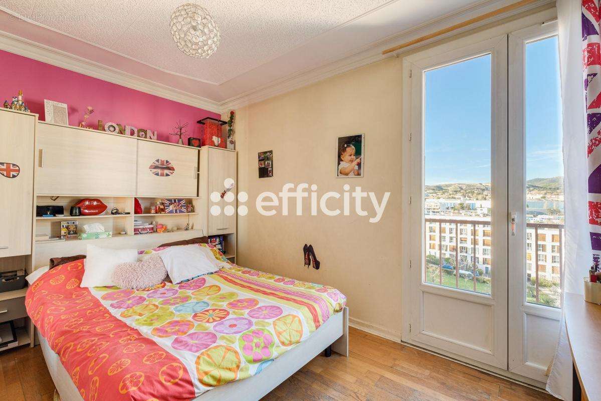 Appartement à MARSEILLE-14E