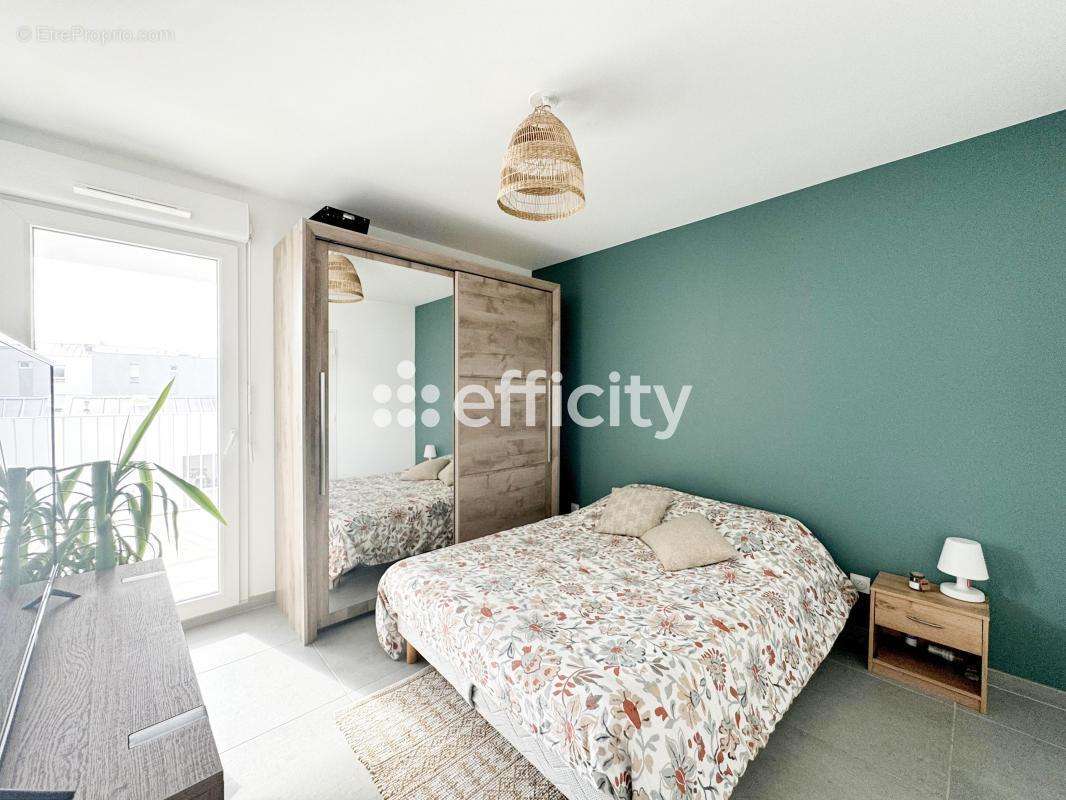 Appartement à MARSEILLE-14E