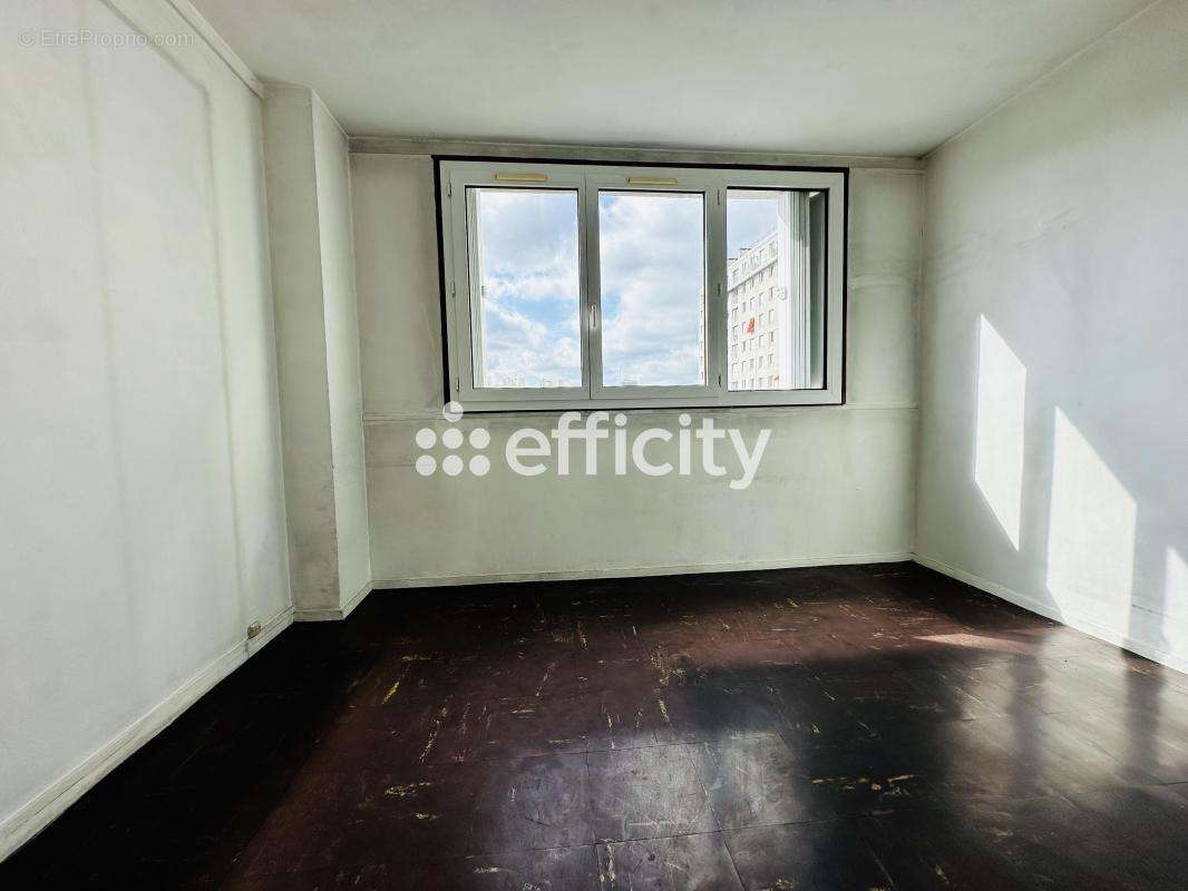 Appartement à PARIS-12E