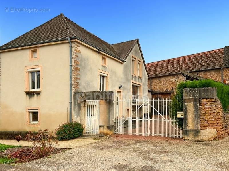 Maison à NANTON