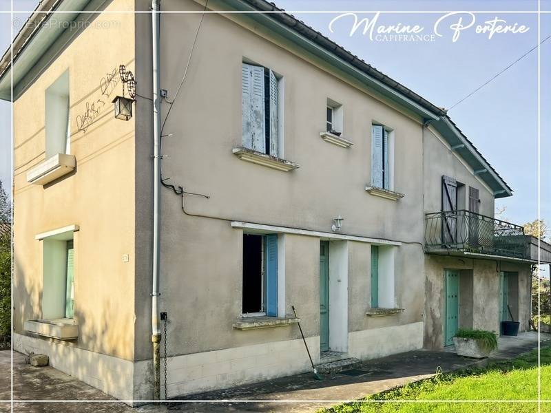 Maison à SAINT-PUY