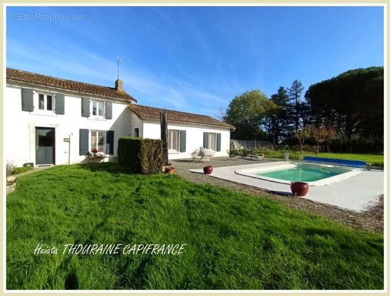 Maison à PARTHENAY