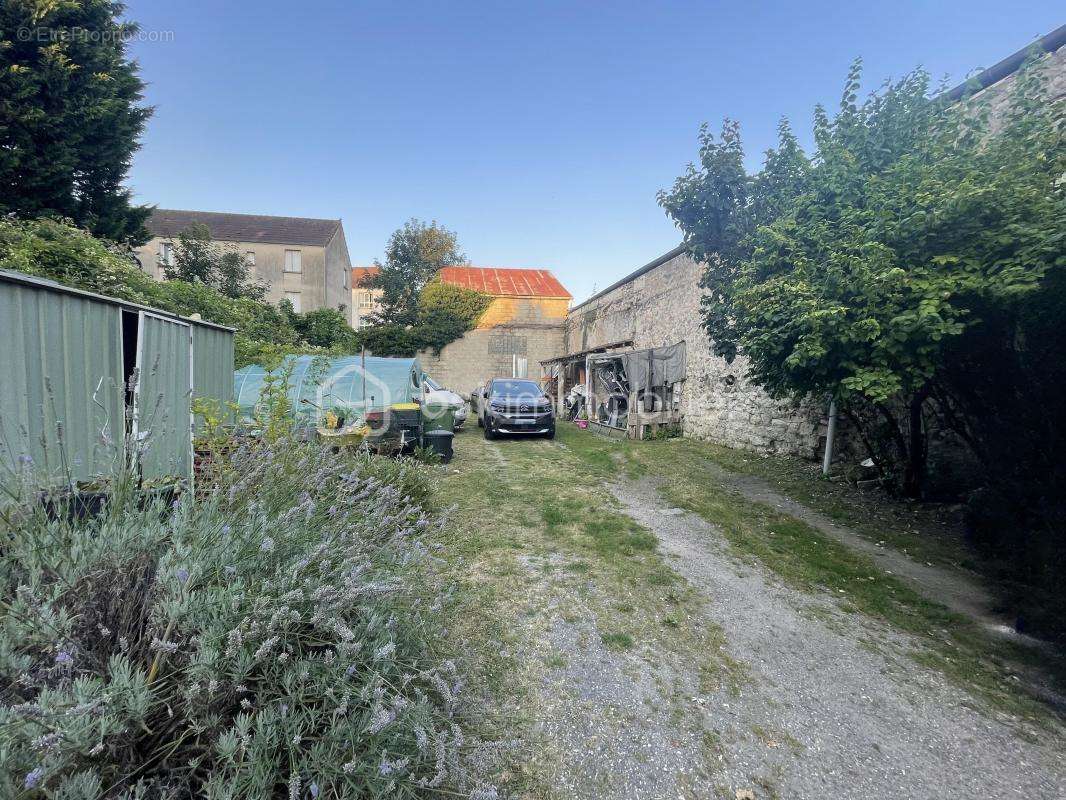 Maison à LIZY-SUR-OURCQ