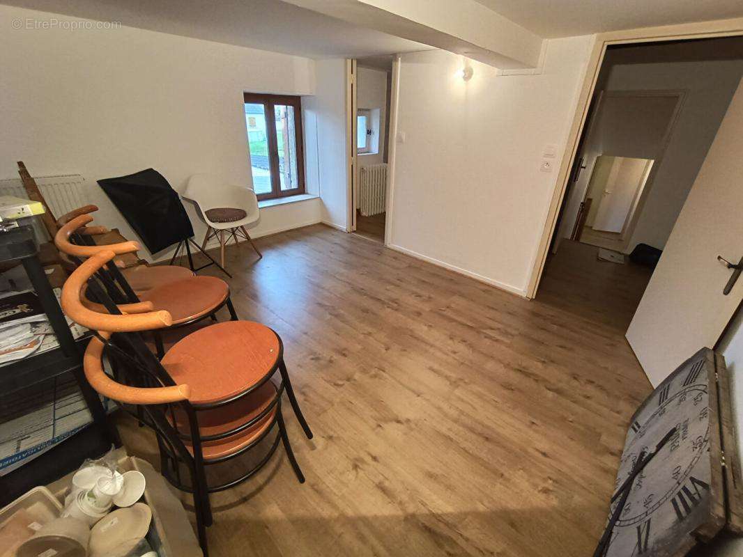 Appartement à GIMOUILLE