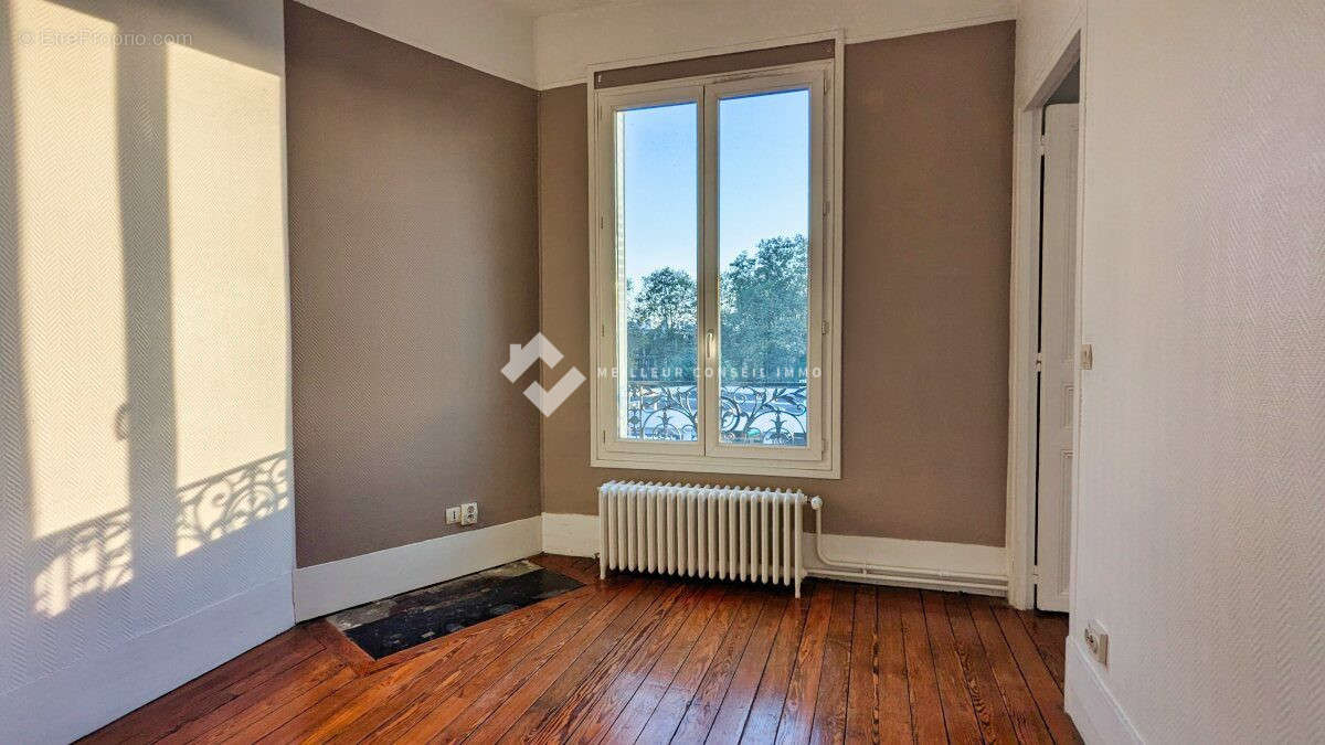 Appartement à FONTENAY-SOUS-BOIS