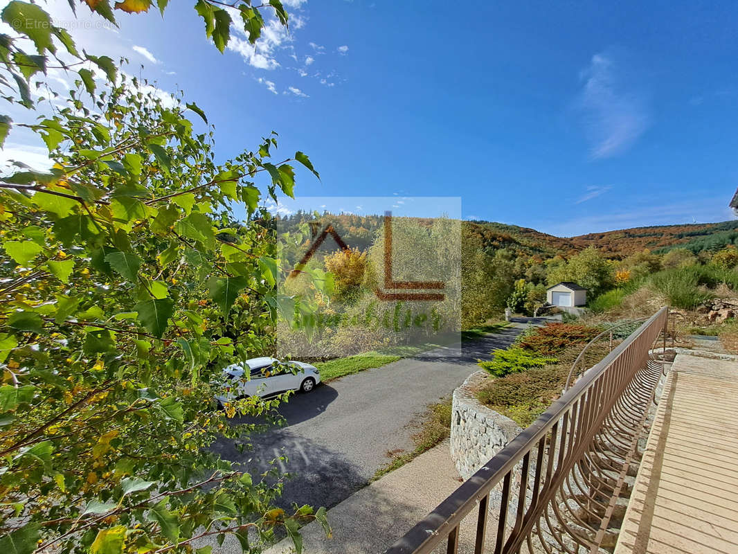 Maison à LA BASTIDE-PUYLAURENT