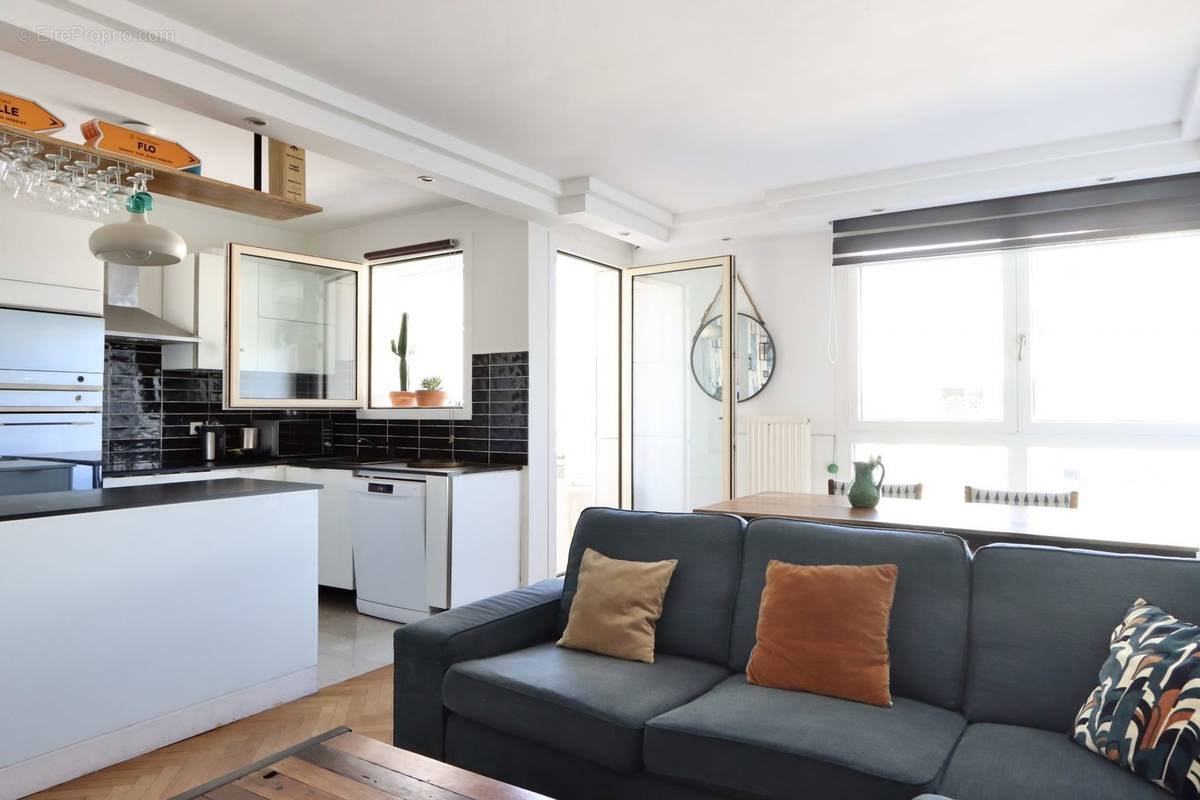 Appartement à LEVALLOIS-PERRET