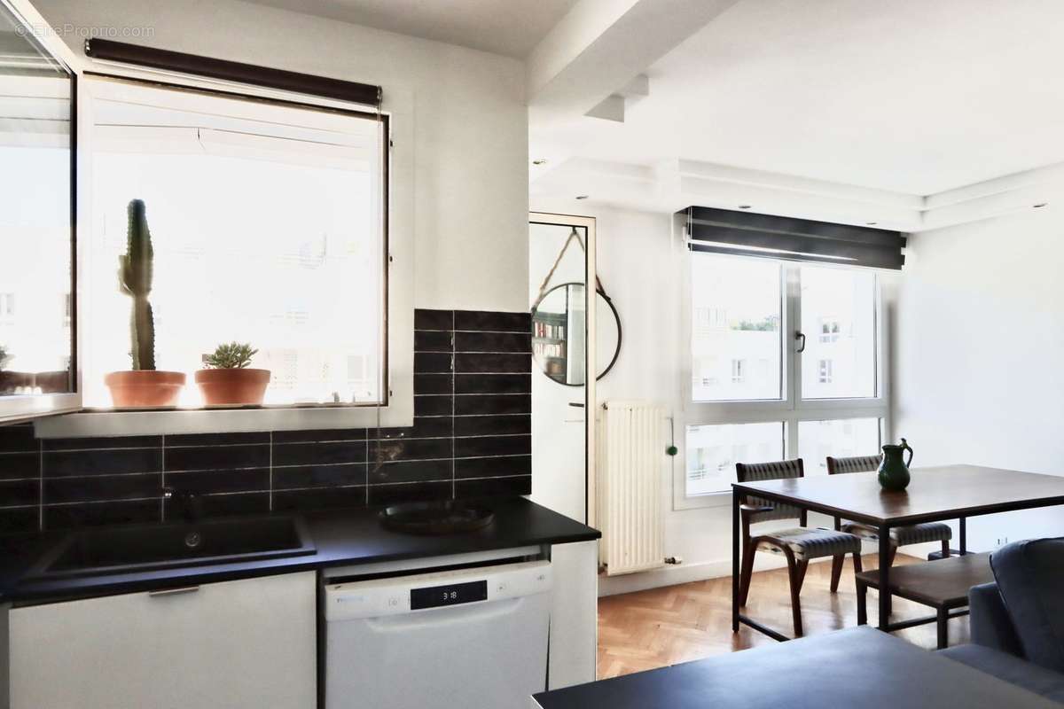 Appartement à LEVALLOIS-PERRET