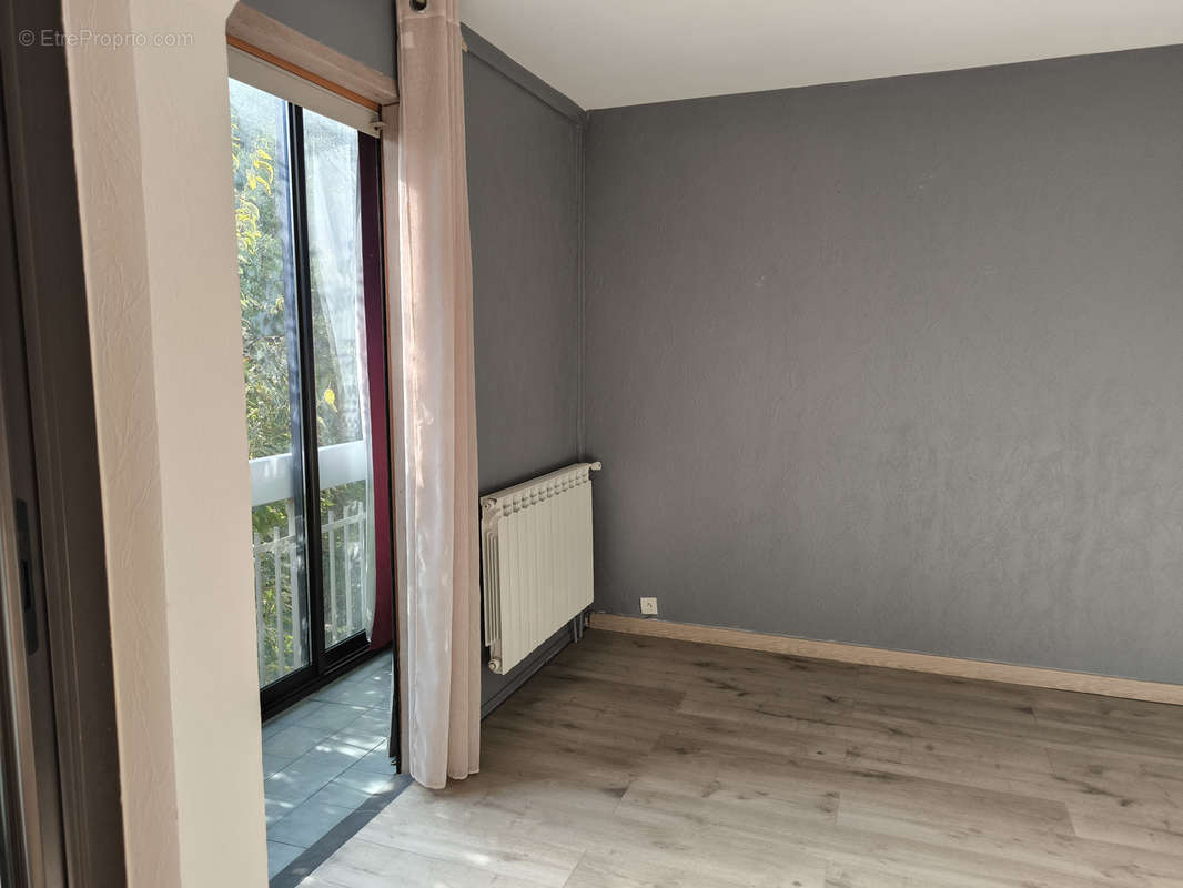 Appartement à MARSEILLE-11E