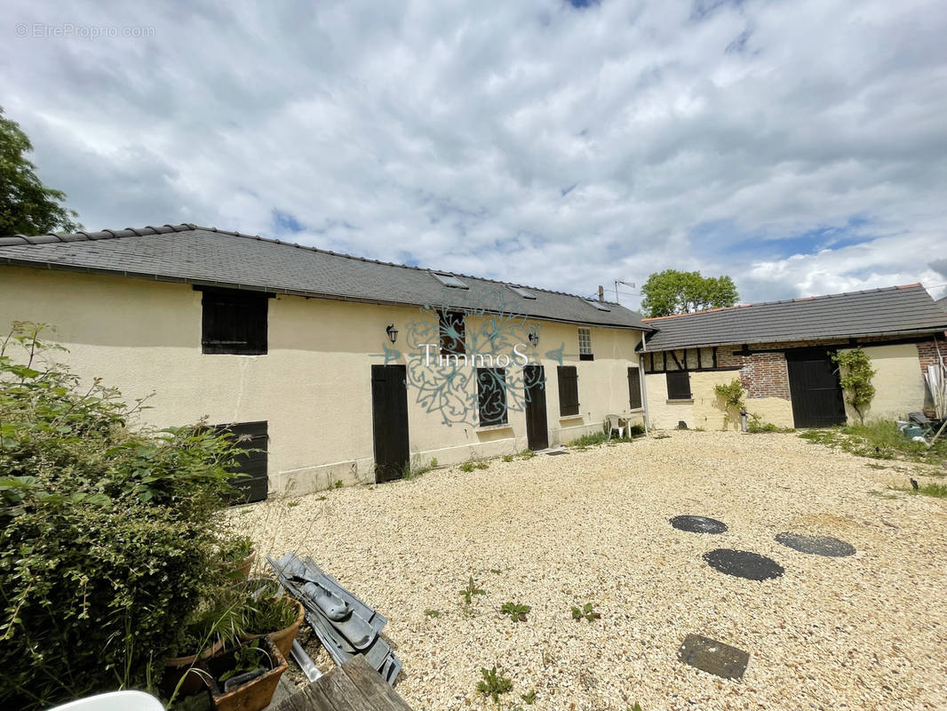 Maison à JOUY-SOUS-THELLE