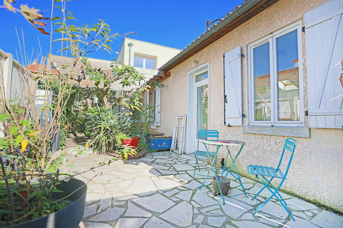 Maison à MONTREUIL