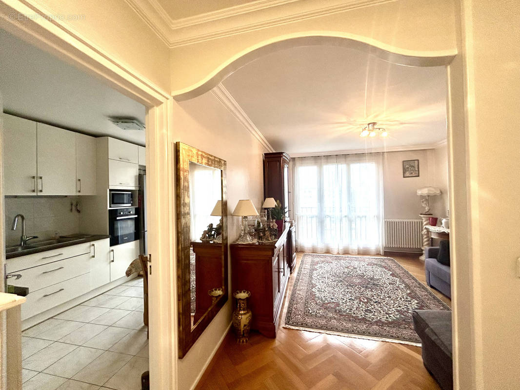 Appartement à BROU-SUR-CHANTEREINE