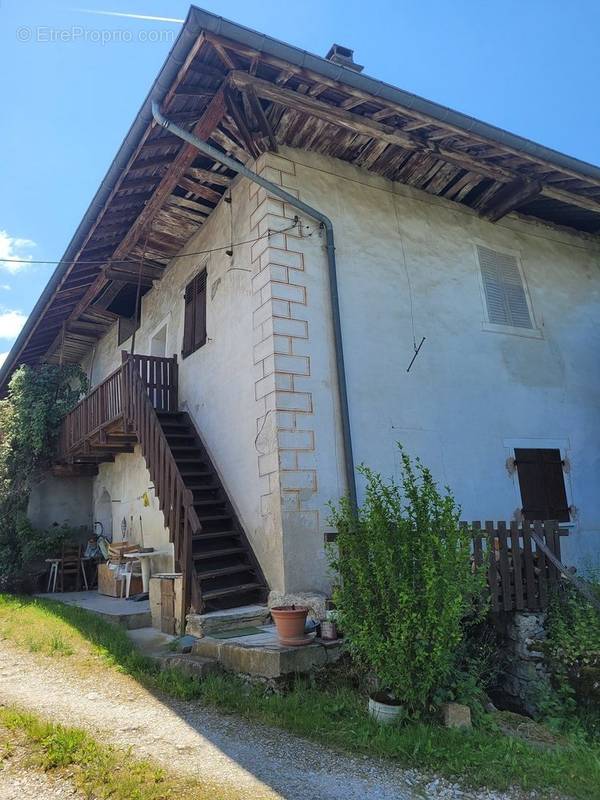 Maison à SAINT-CASSIN