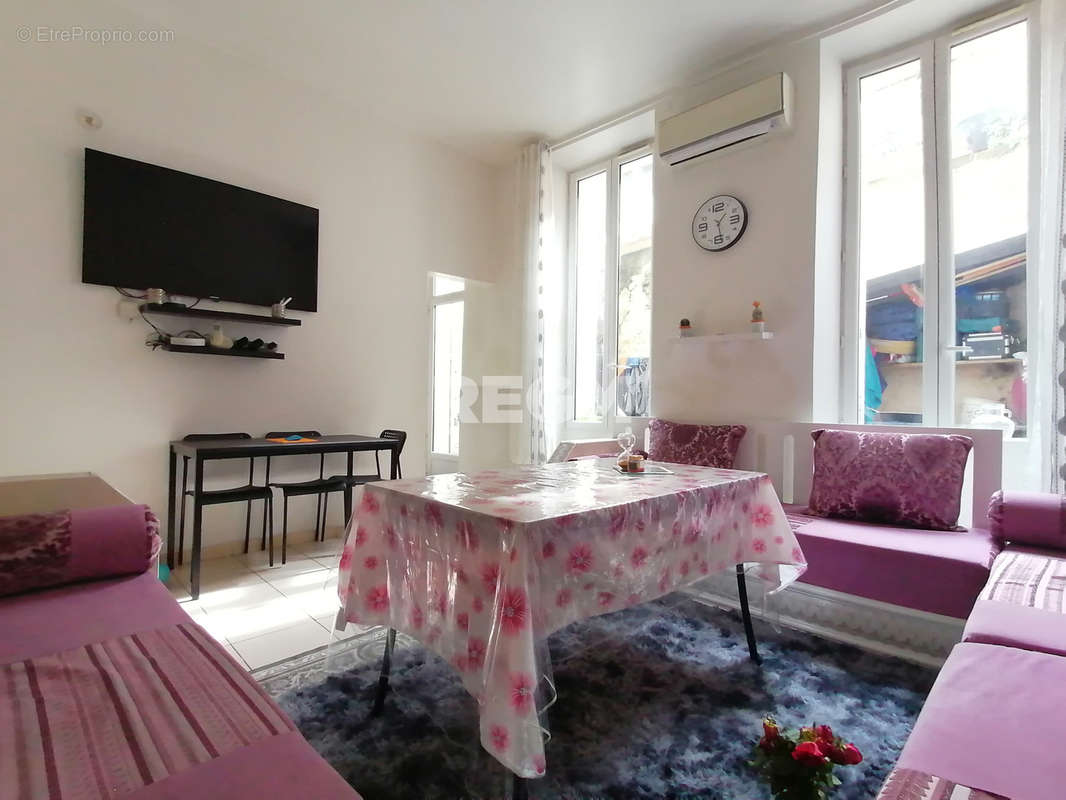 Appartement à MARSEILLE-11E