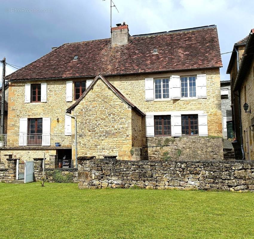 Maison à SAINT-SULPICE-D&#039;EXCIDEUIL