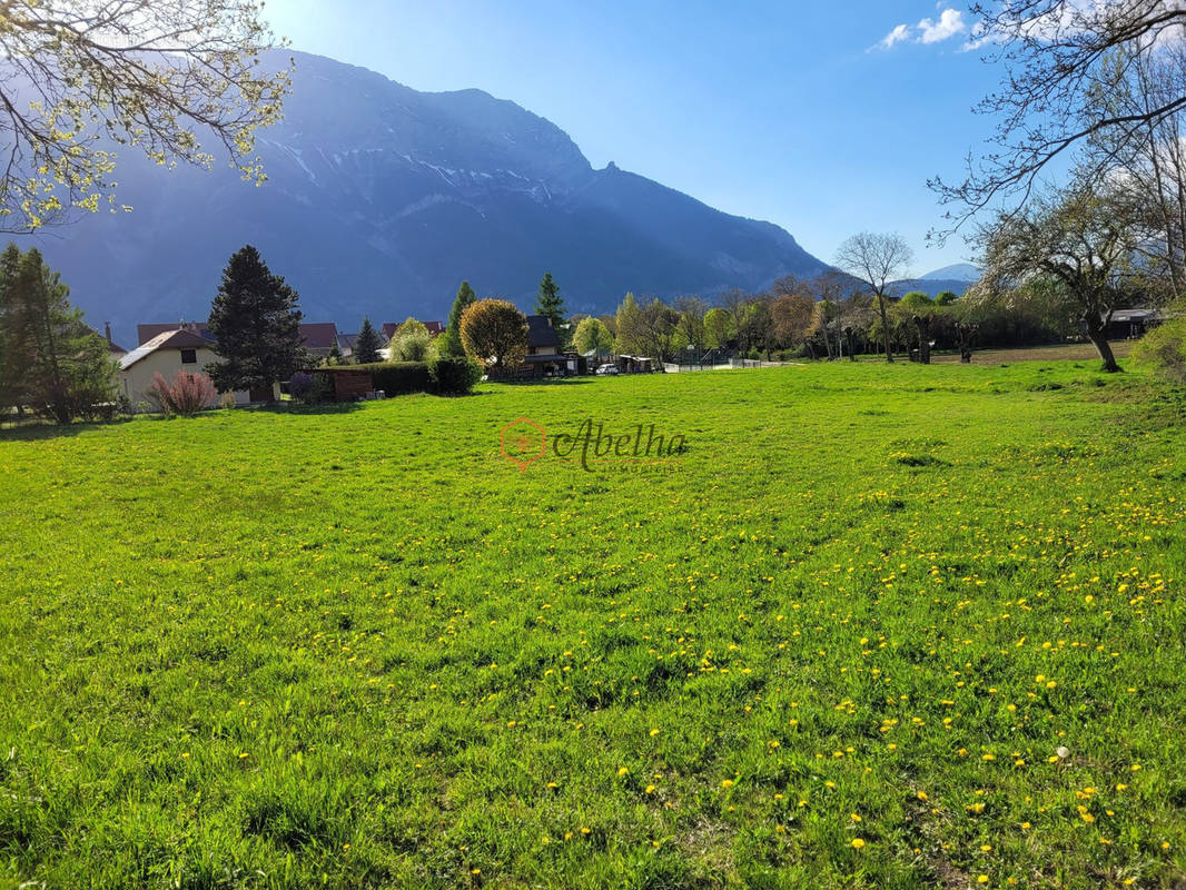 Terrain à CHAUFFAYER