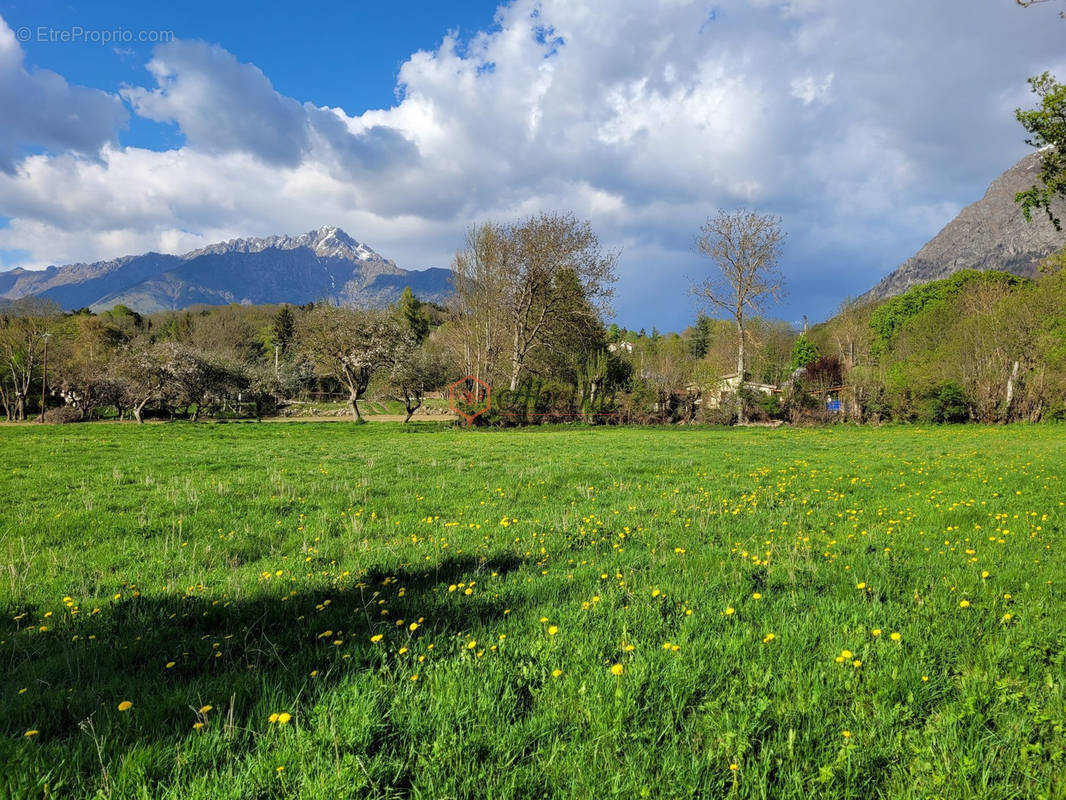 Terrain à CHAUFFAYER