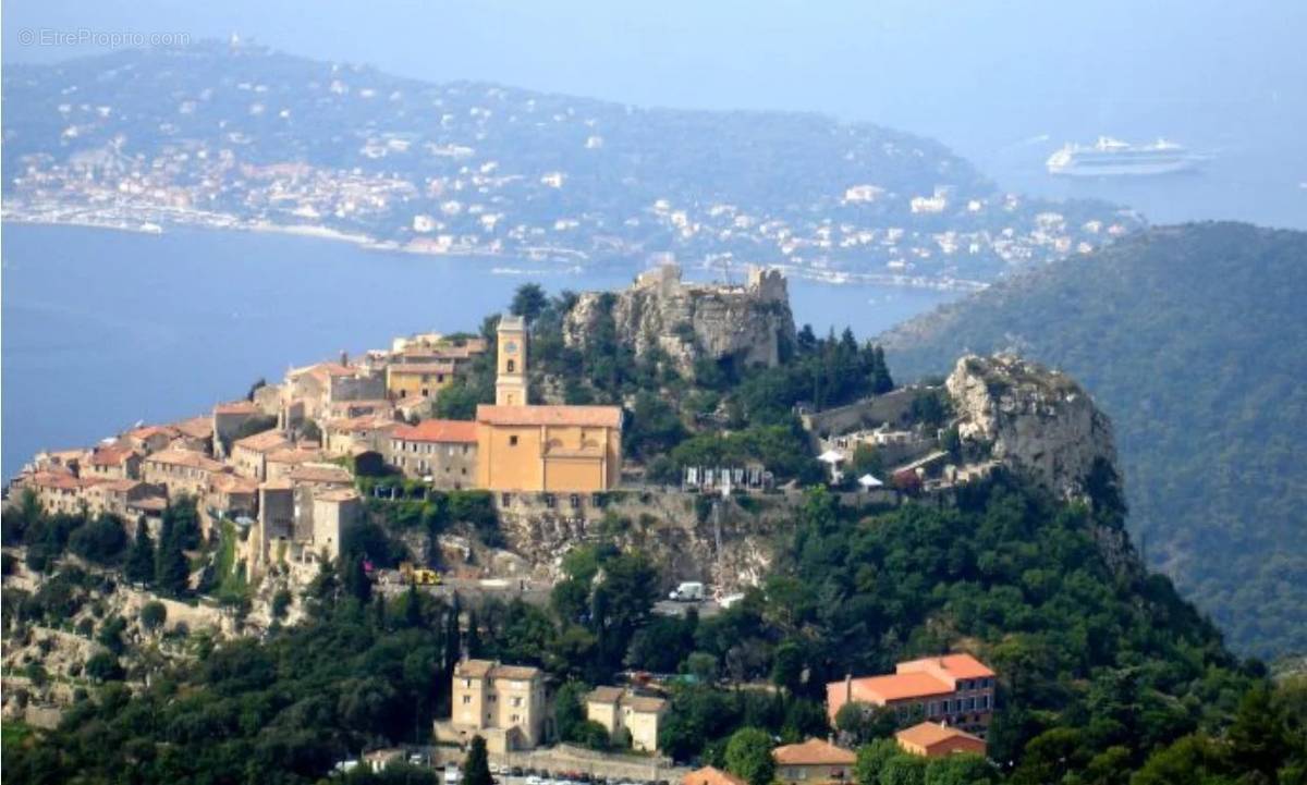 Appartement à EZE