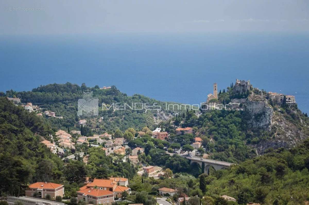 Appartement à EZE