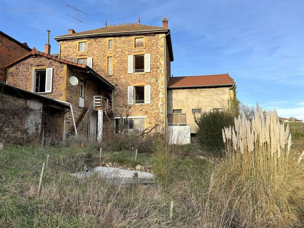 Maison à CHARLIEU