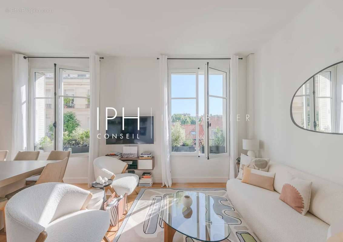 Appartement à NEUILLY-SUR-SEINE