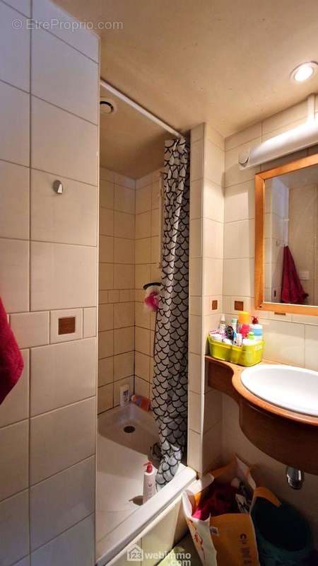 Une douche - Appartement à LAON