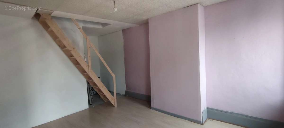 Appartement à HERICY