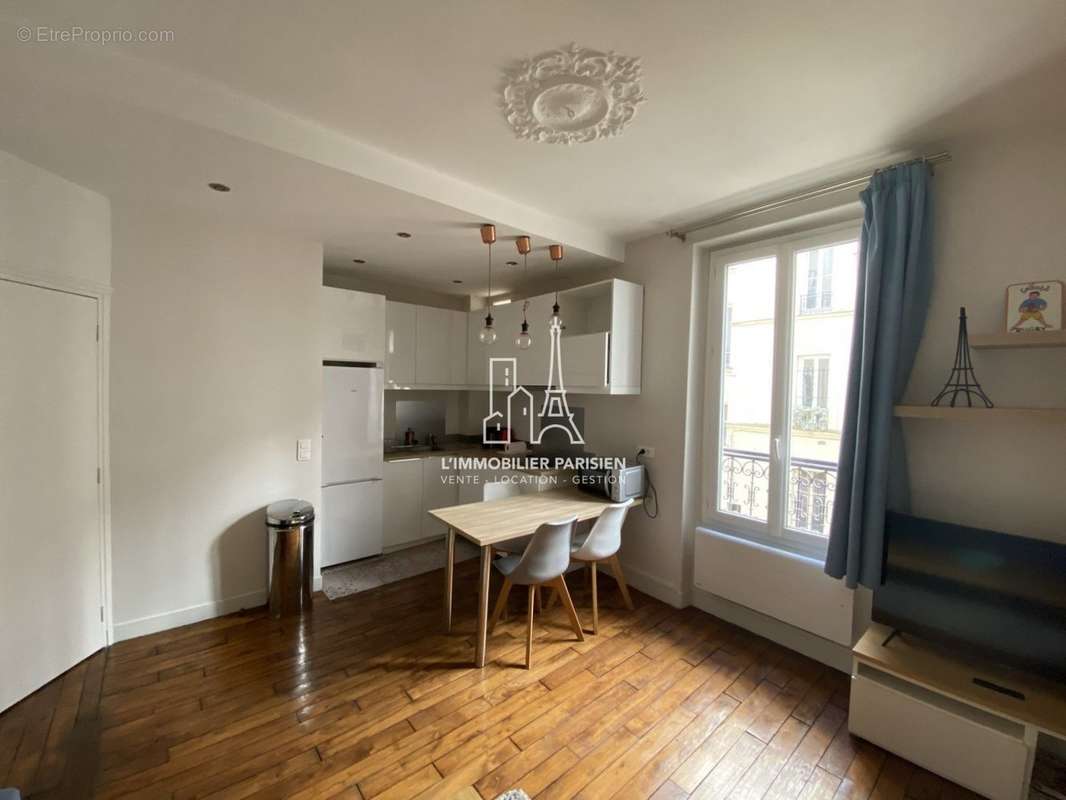 Appartement à PARIS-18E