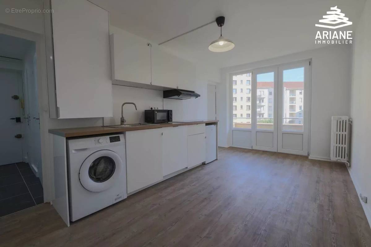 Appartement à LYON-7E