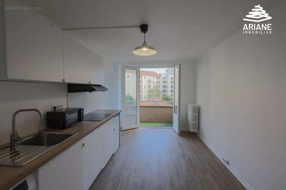 Appartement à LYON-7E