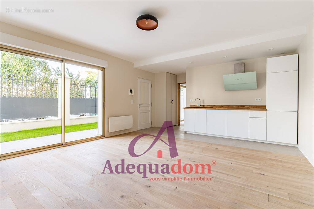 Appartement à BOIS-COLOMBES