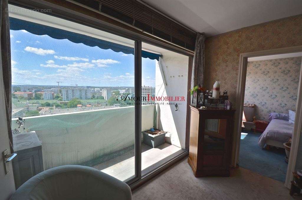 Appartement à COLOMBES