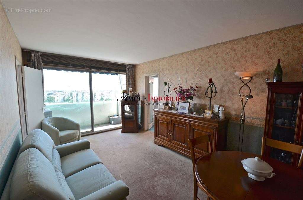 Appartement à COLOMBES