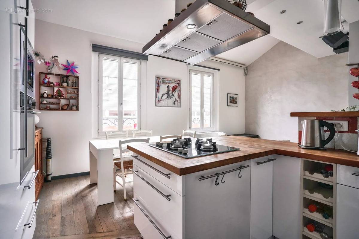 Appartement à ISSY-LES-MOULINEAUX