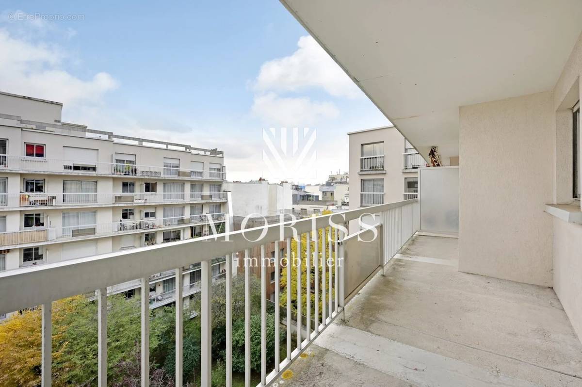 Appartement à PARIS-11E