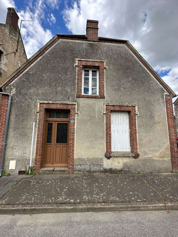 Maison à BELLOU-SUR-HUISNE