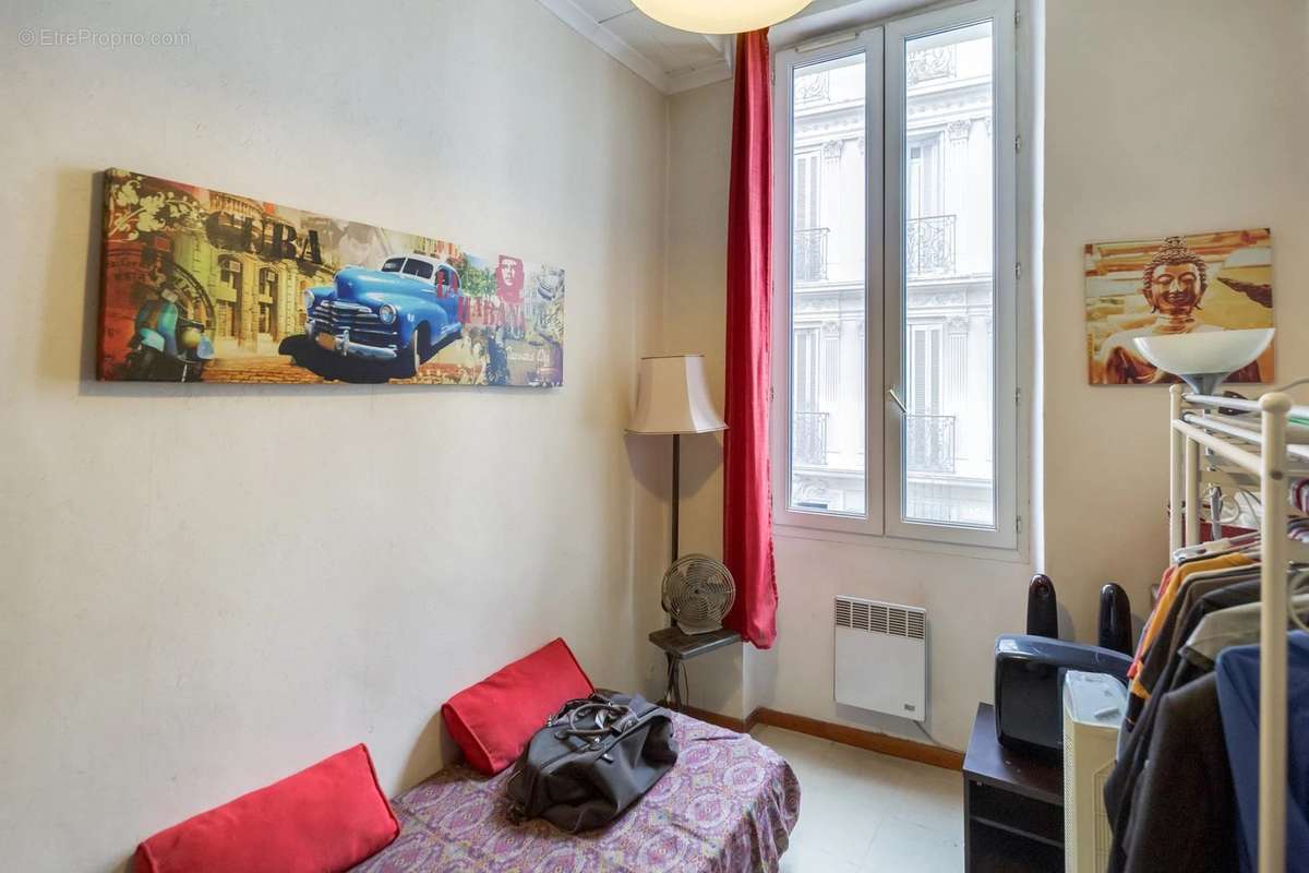 Appartement à MARSEILLE-1E