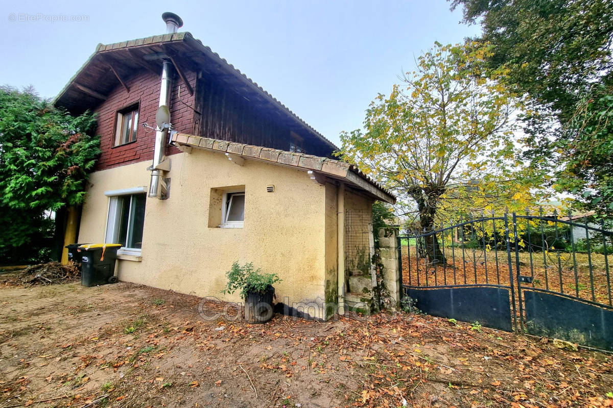 Maison à SAINT-SYMPHORIEN