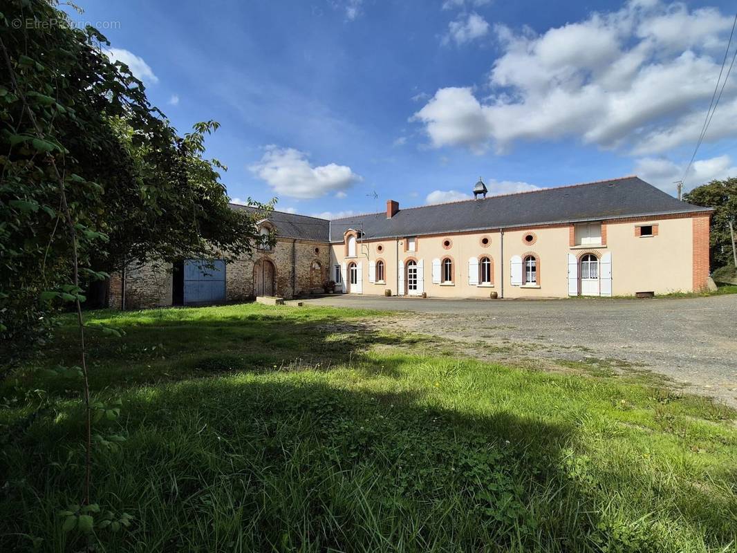 Maison à LE LION-D&#039;ANGERS