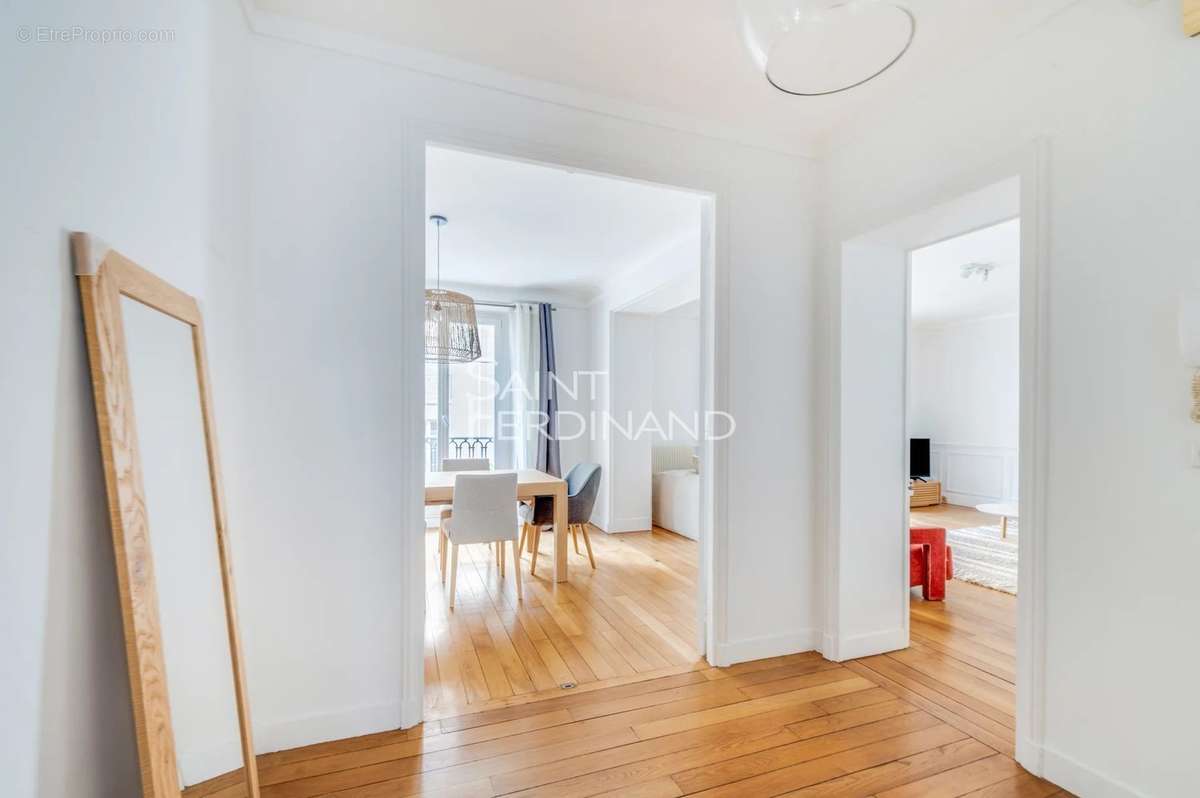 Appartement à NEUILLY-SUR-SEINE