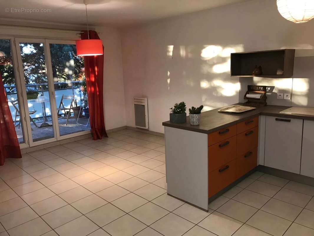 Appartement à MEYREUIL