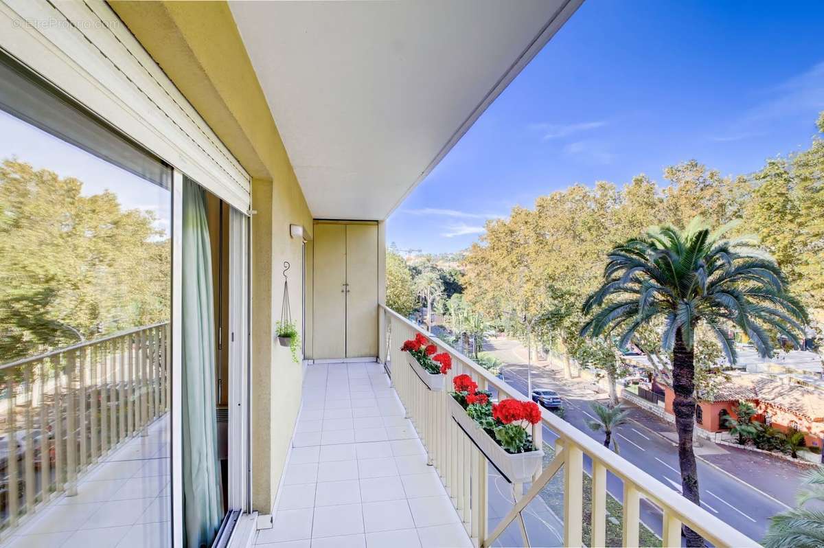 Appartement à MENTON