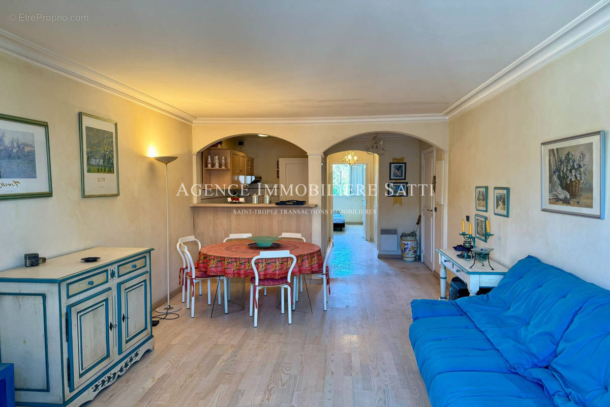 Appartement à SAINT-TROPEZ