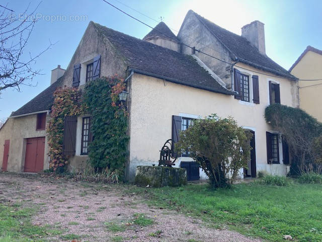 Maison à AUTUN