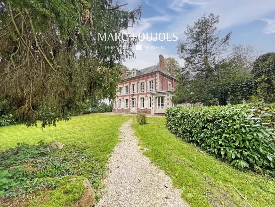 Maison à COMPIEGNE