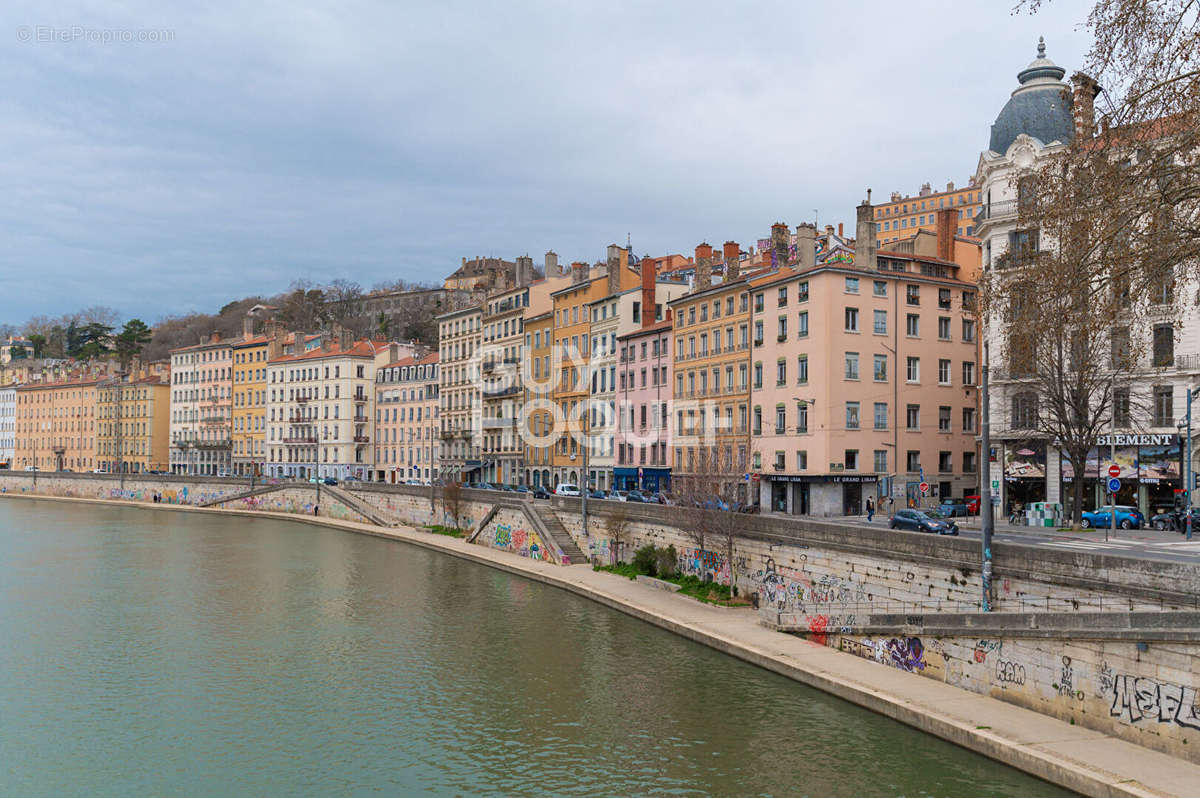 Commerce à LYON-1E