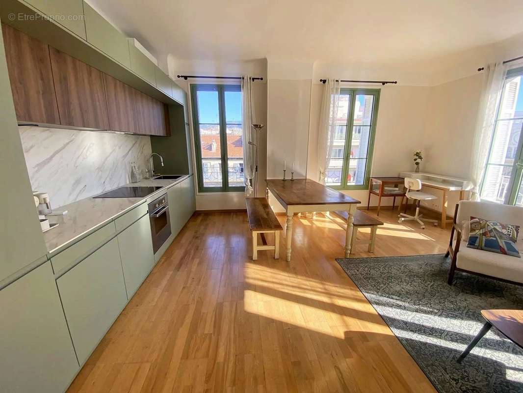 Appartement à NICE