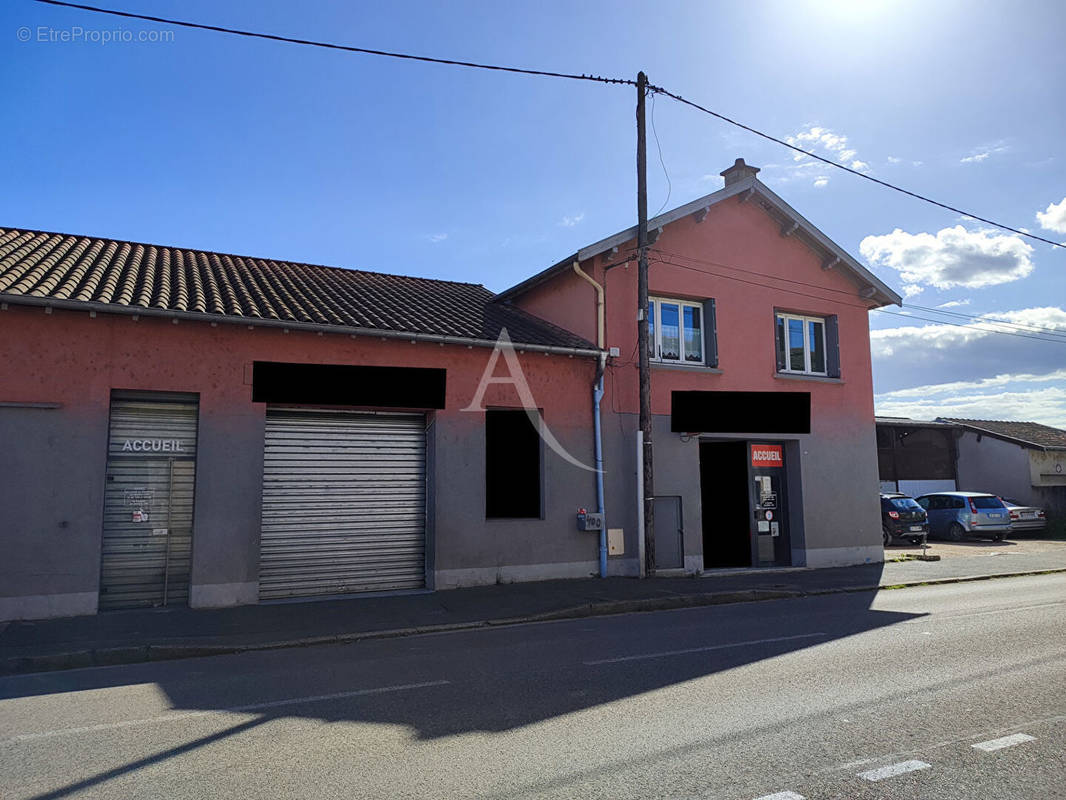 Appartement à SAINT-LAURENT-SUR-SAONE